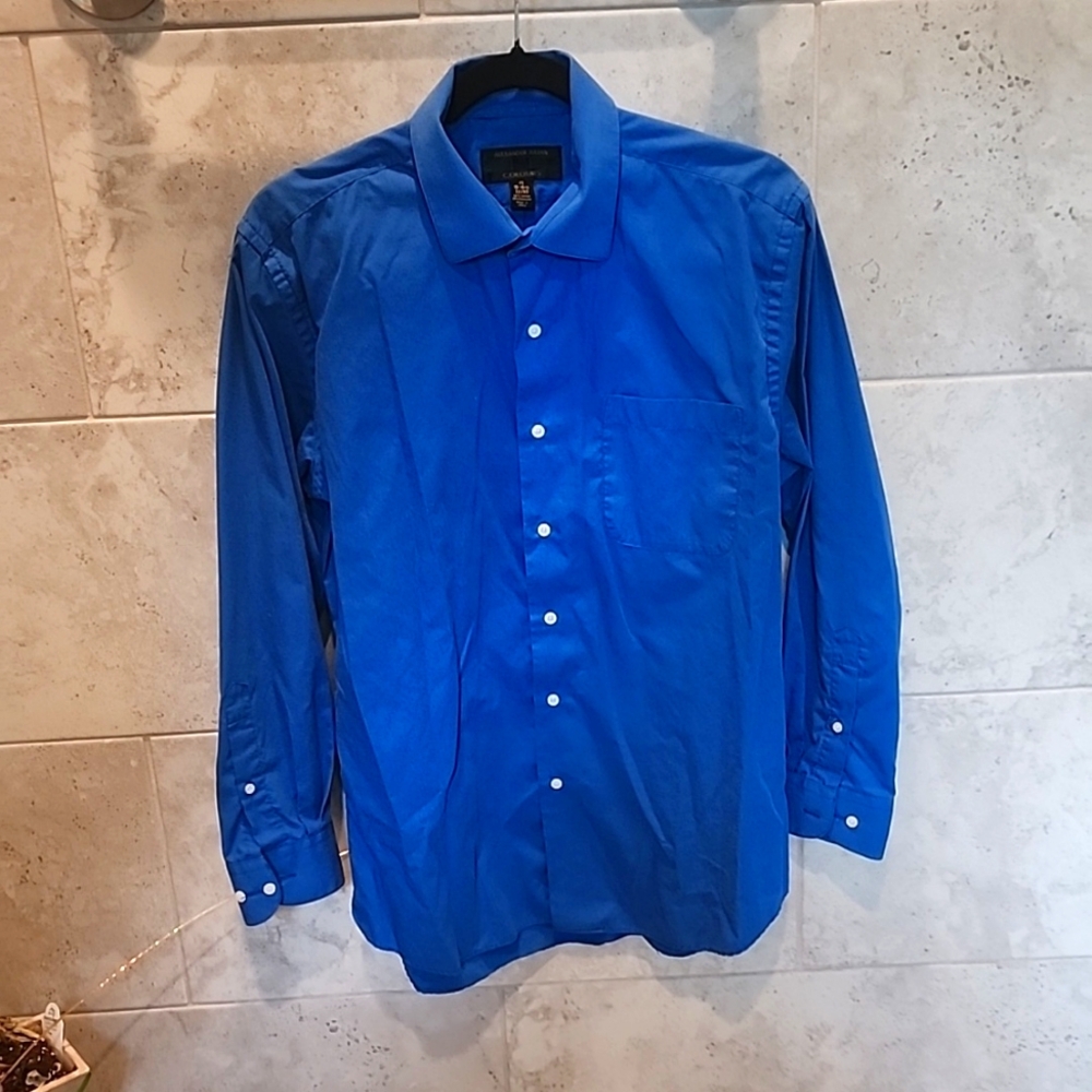Alexander Julian Colour's Blue medium 15-15.5 32/33 button down